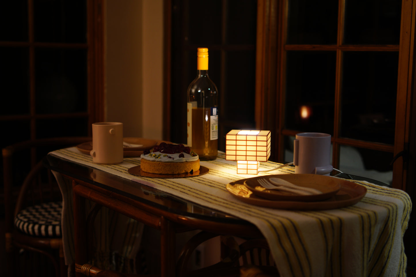 Tesser 5:3 Lamp
