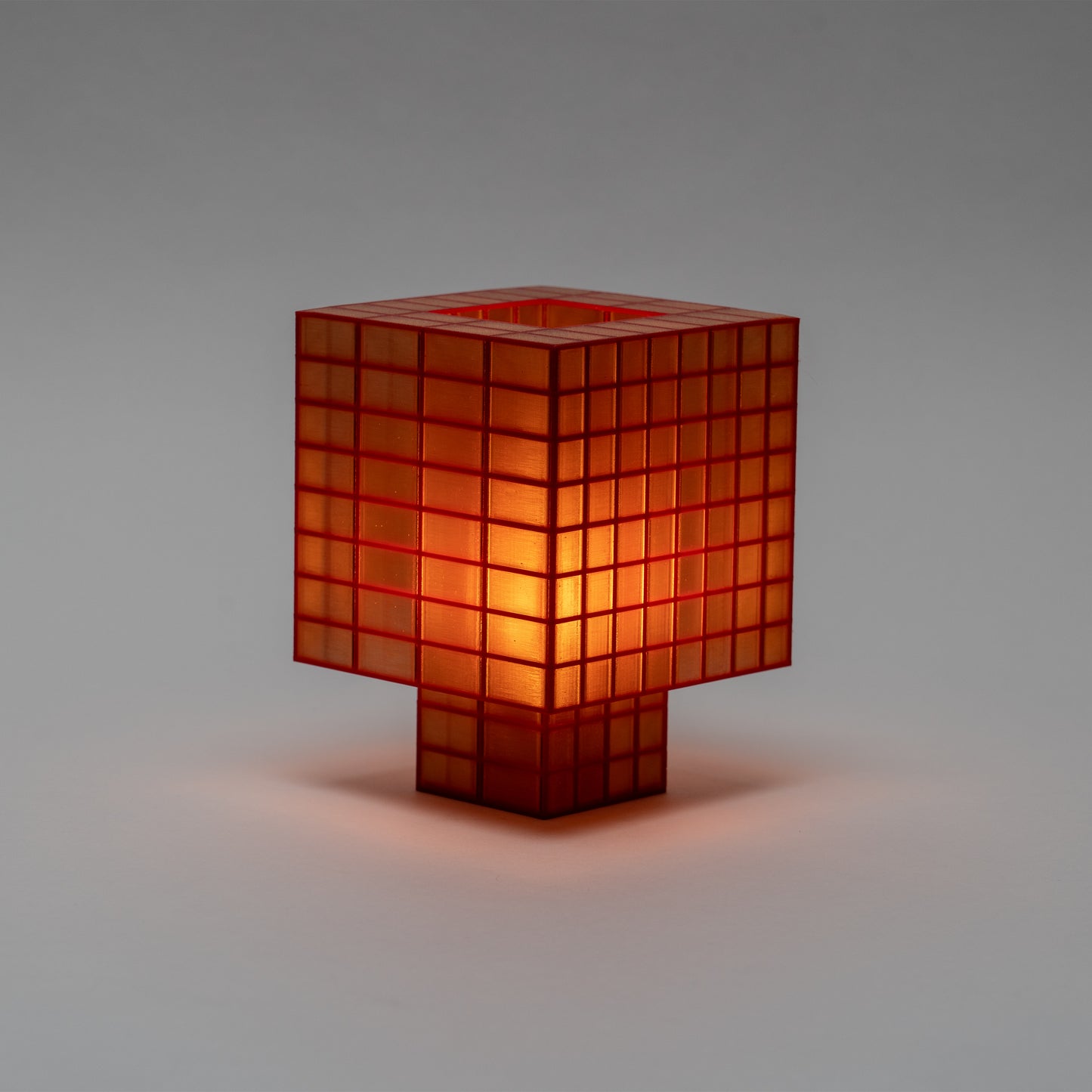 Tesser 8:3 Lamp